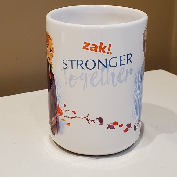 Zak Frozen Elsa Anna Stronger Together Mug New Unsused - Picture 3 of 5